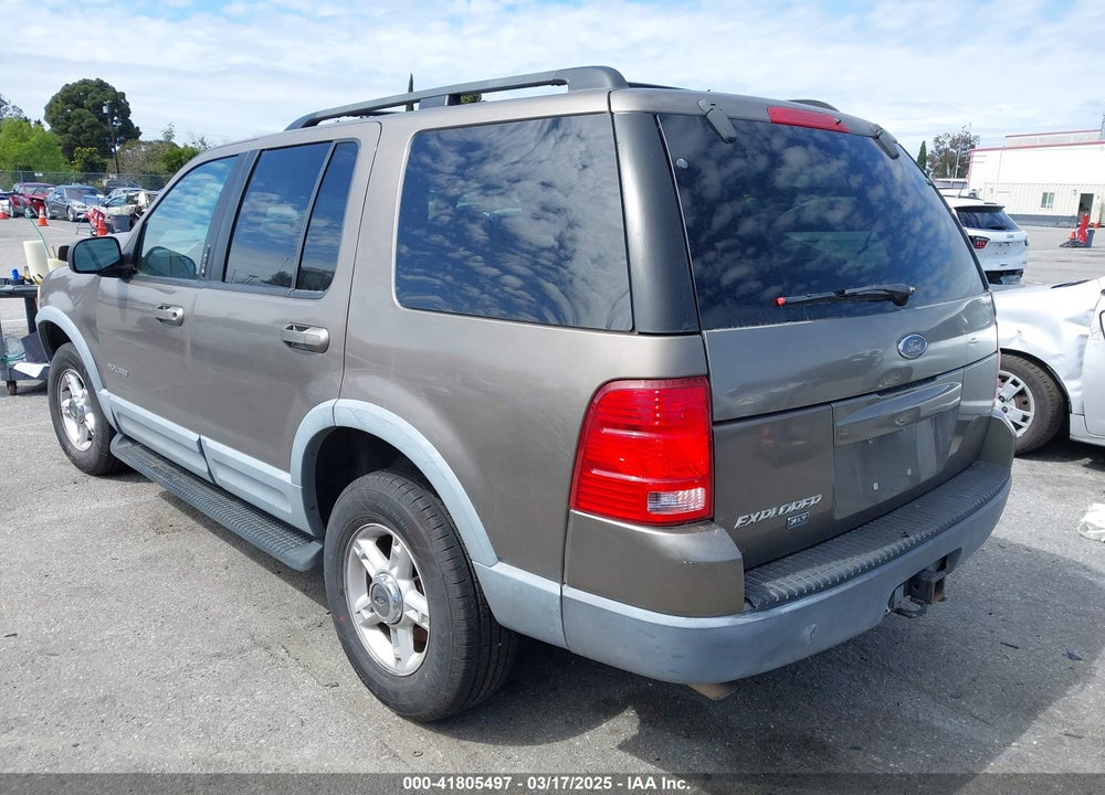 2002 FORD EXPLORER XLT VIN: 1FMZU63E52UC14155