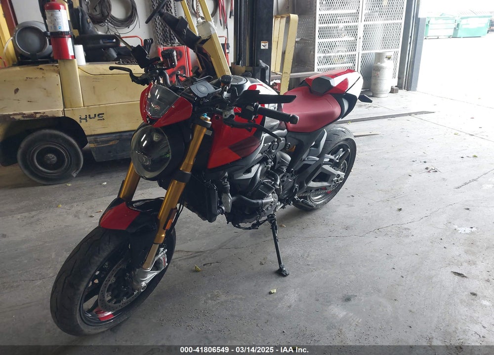 2023 DUCATI MONSTER VIN: ZDMMAMDT4PB008096
