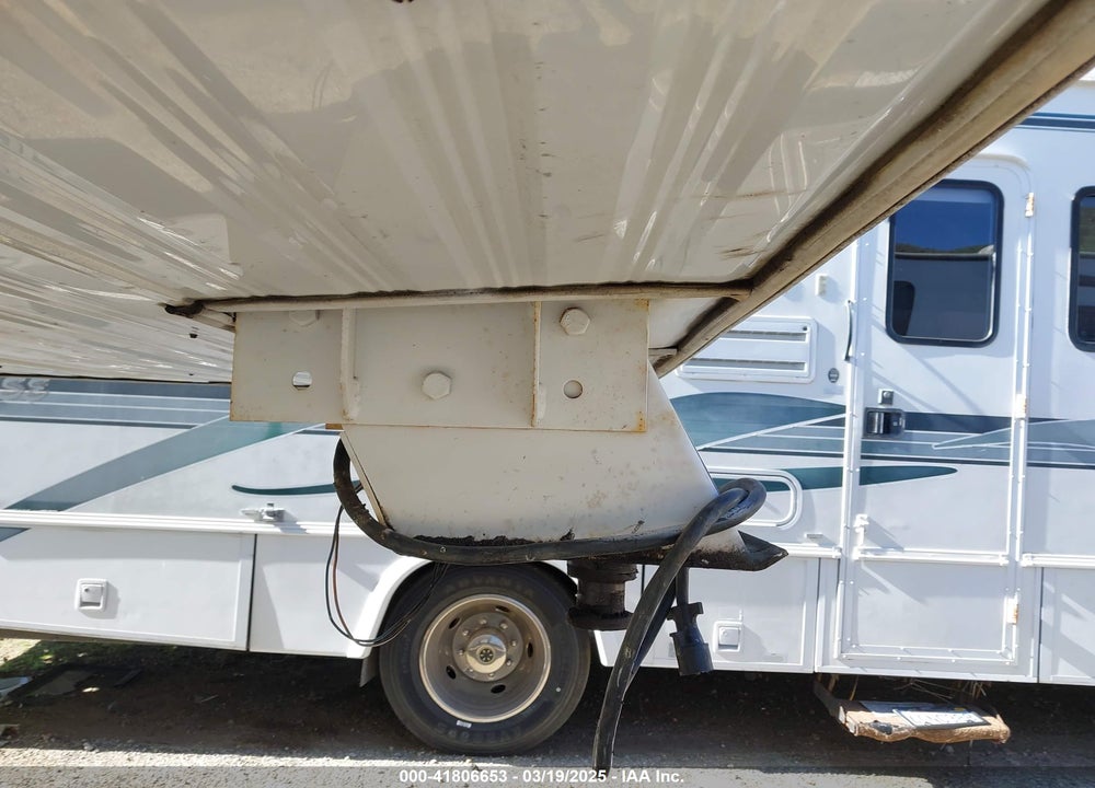 1995 ROAD RANGER 34 FOOT RV VIN: 1KR33GF24SB280283