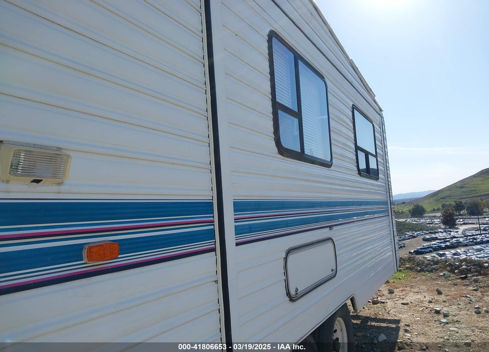 1995 ROAD RANGER 34 FOOT RV VIN: 1KR33GF24SB280283
