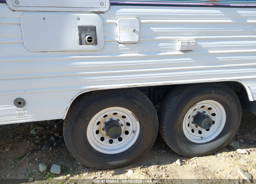 1995 ROAD RANGER 34 FOOT RV VIN: 1KR33GF24SB280283