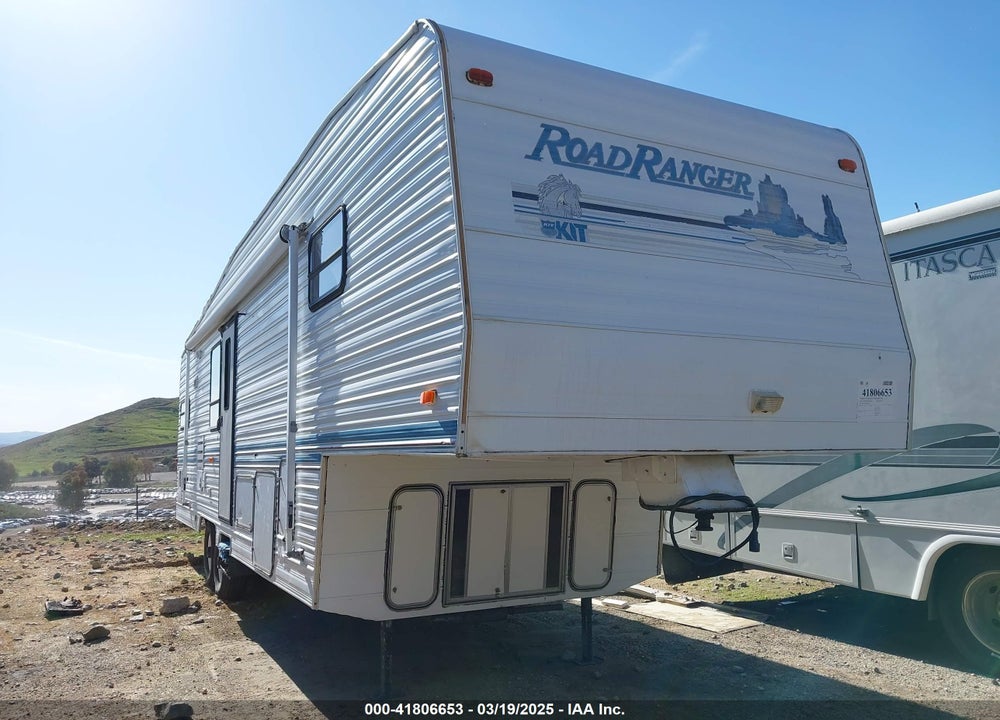 1995 ROAD RANGER 34 FOOT RV VIN: 1KR33GF24SB280283