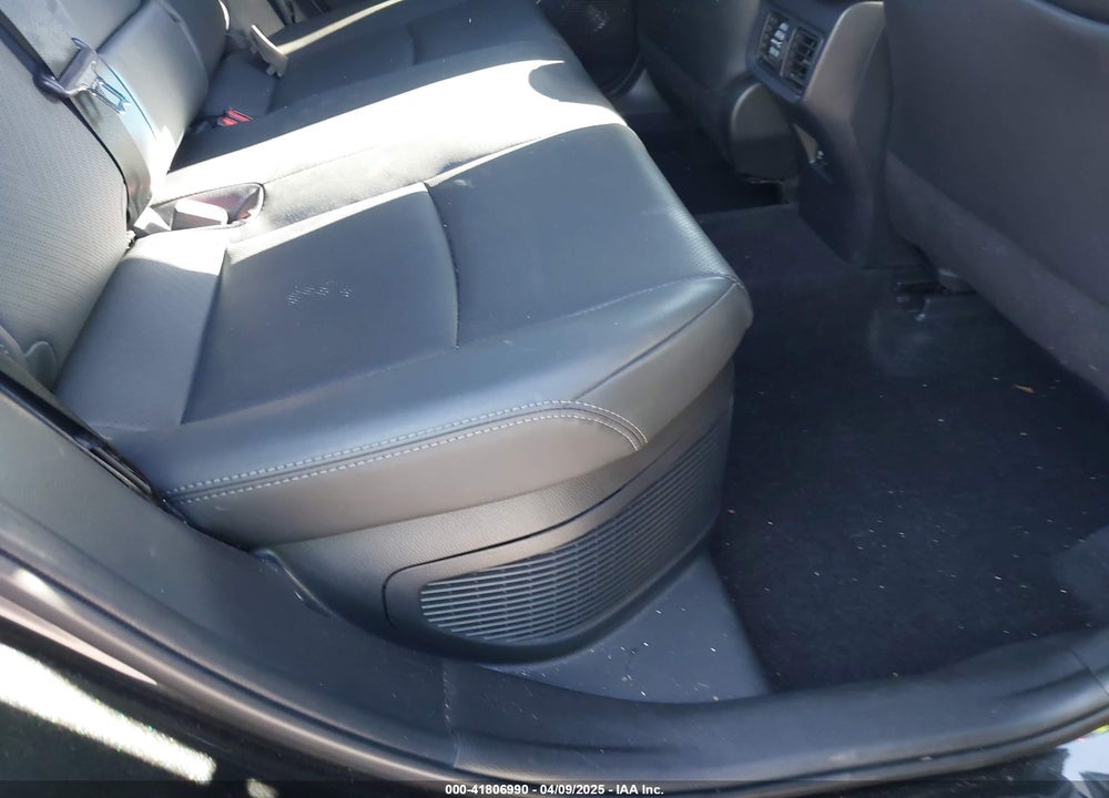 2021 TOYOTA VENZA XLE VIN: JTEAAAAH2MJ079064
