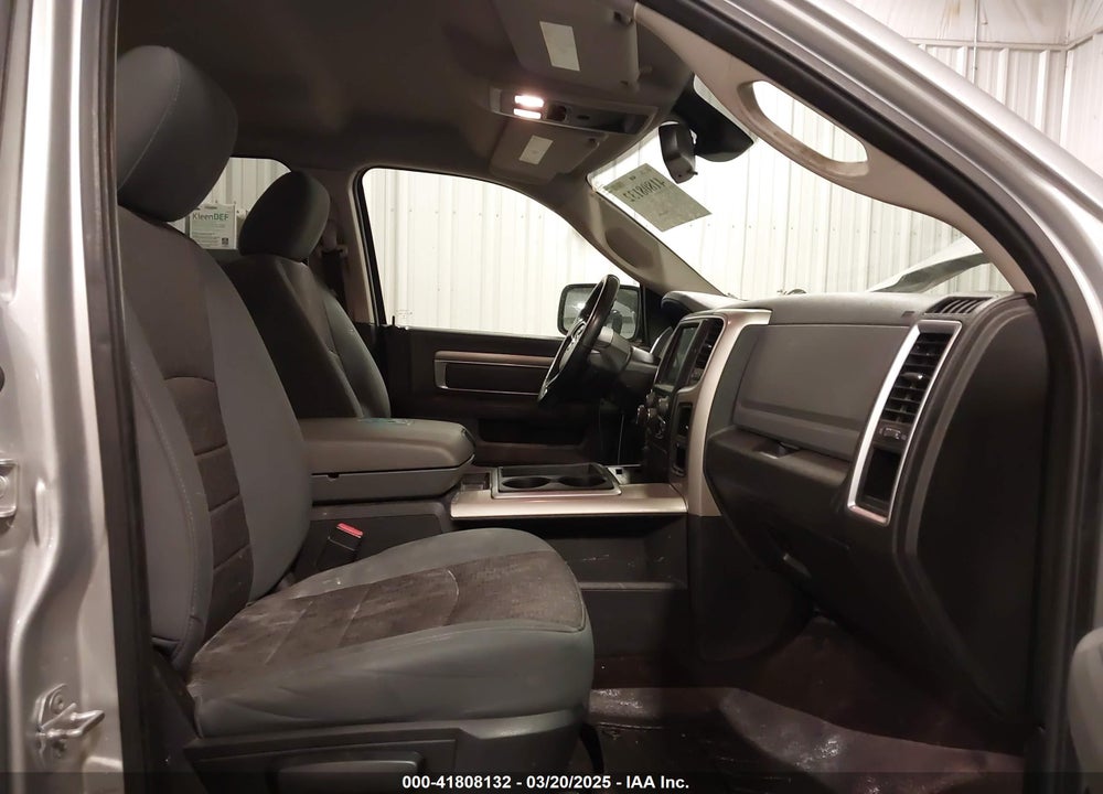 2015 RAM 1500 VIN: 3C6RR7LT7FG546382