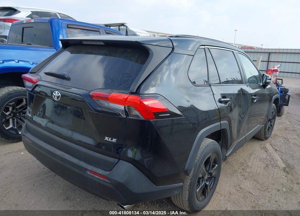 2021 TOYOTA RAV4 XLE VIN: 2T3W1RFV3MC128377
