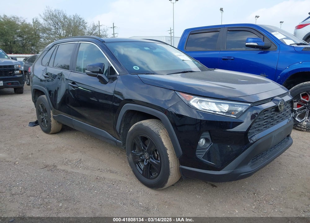 2021 TOYOTA RAV4 XLE VIN: 2T3W1RFV3MC128377