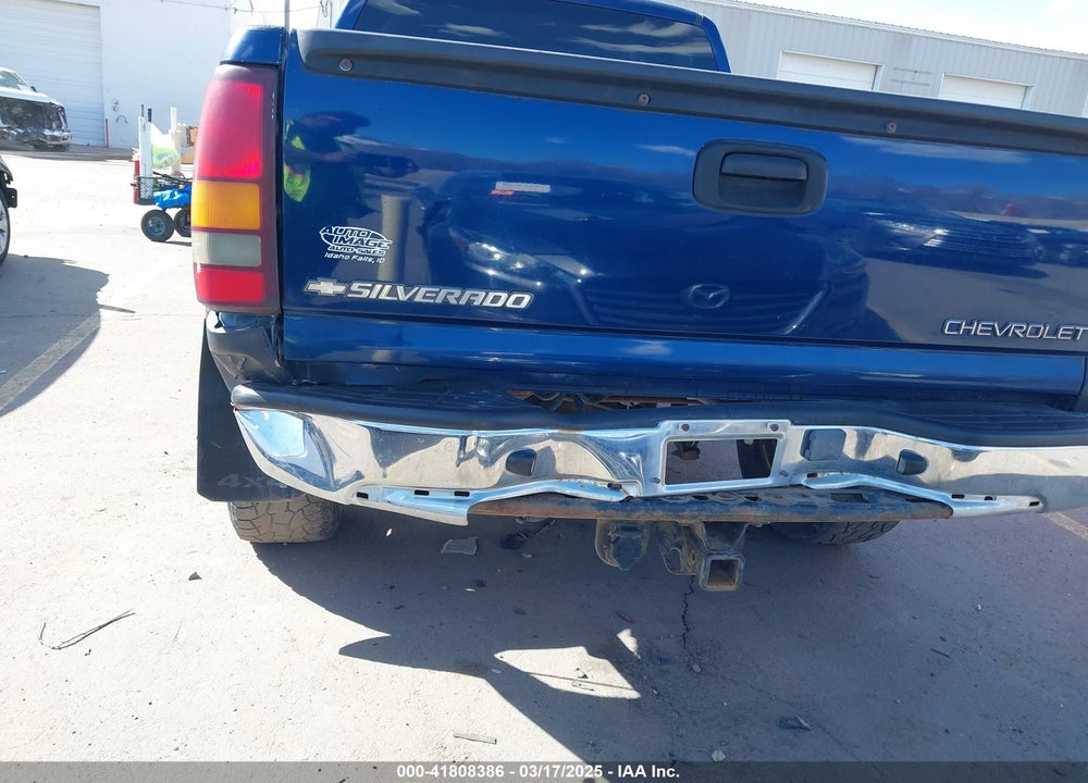 2001 CHEVROLET SILVERADO 1500 LS VIN: 2GCEK19T011398206