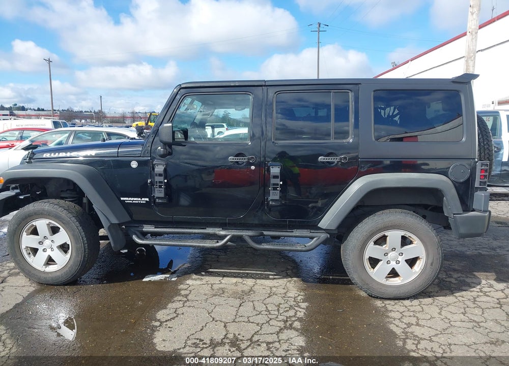 2011 JEEP WRANGLER UNLIMITED VIN: 1J4BA6H13BL513311