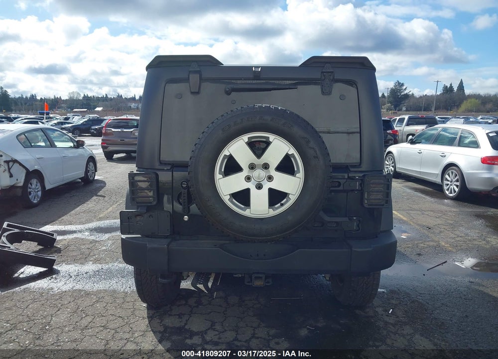 2011 JEEP WRANGLER UNLIMITED VIN: 1J4BA6H13BL513311