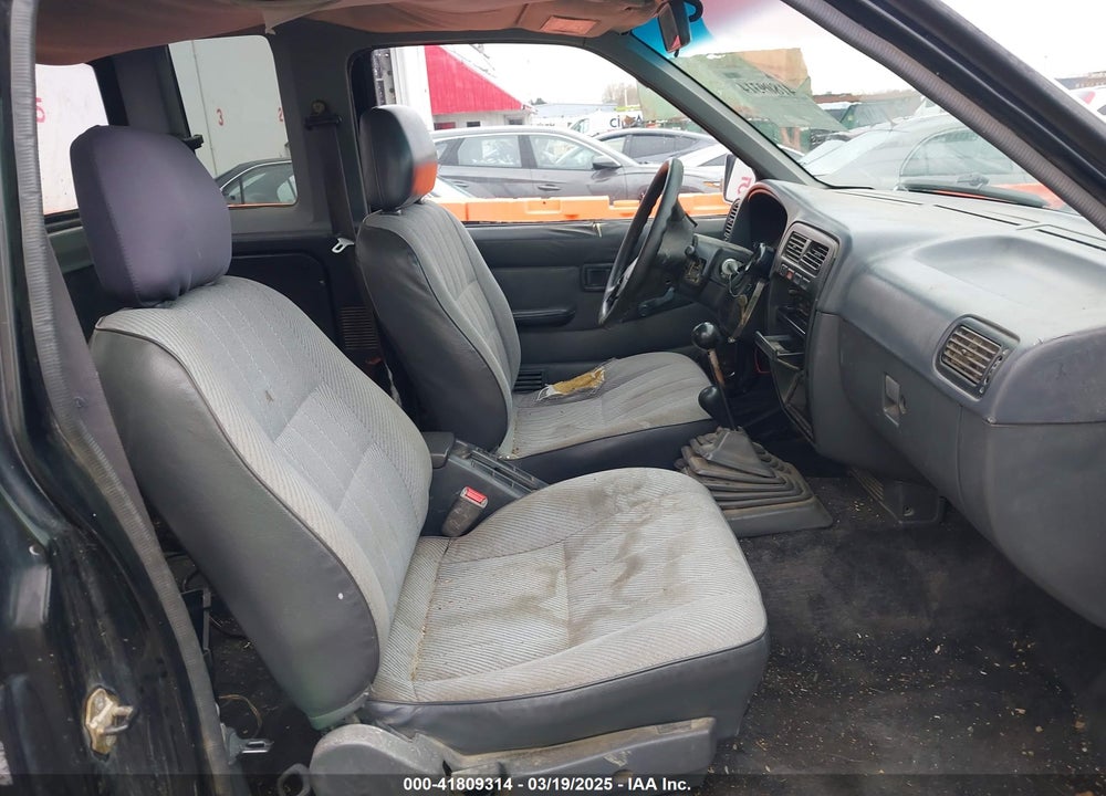 1995 NISSAN TRUCK KING CAB SE/KING CAB XE VIN: 1N6HD16Y9SC458872