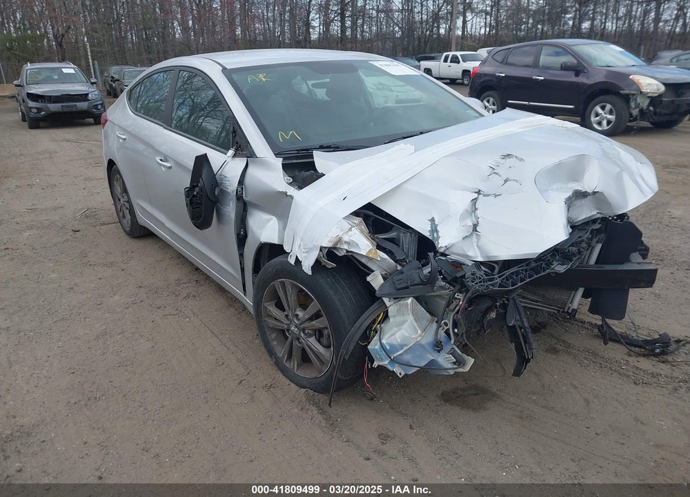 2018 HYUNDAI ELANTRA VIN: 5NPD84LF1JH244438
