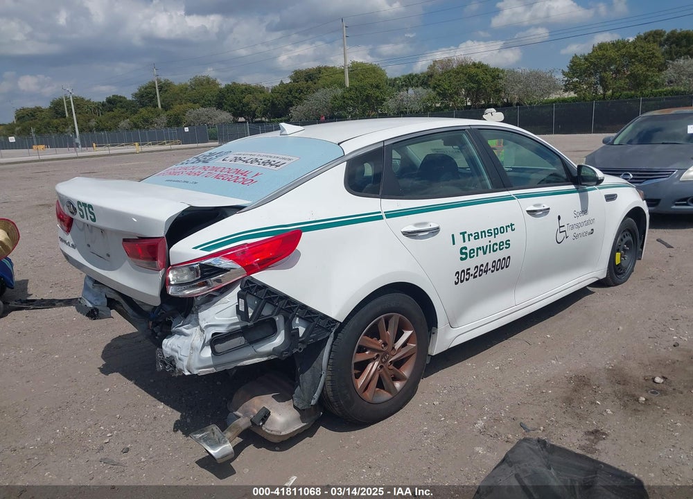 2020 KIA OPTIMA VIN: 5XXGT4L39LG384687