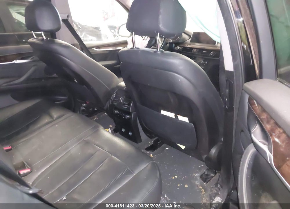 2016 BMW X5 VIN: 5UXKR0C50G0P23054