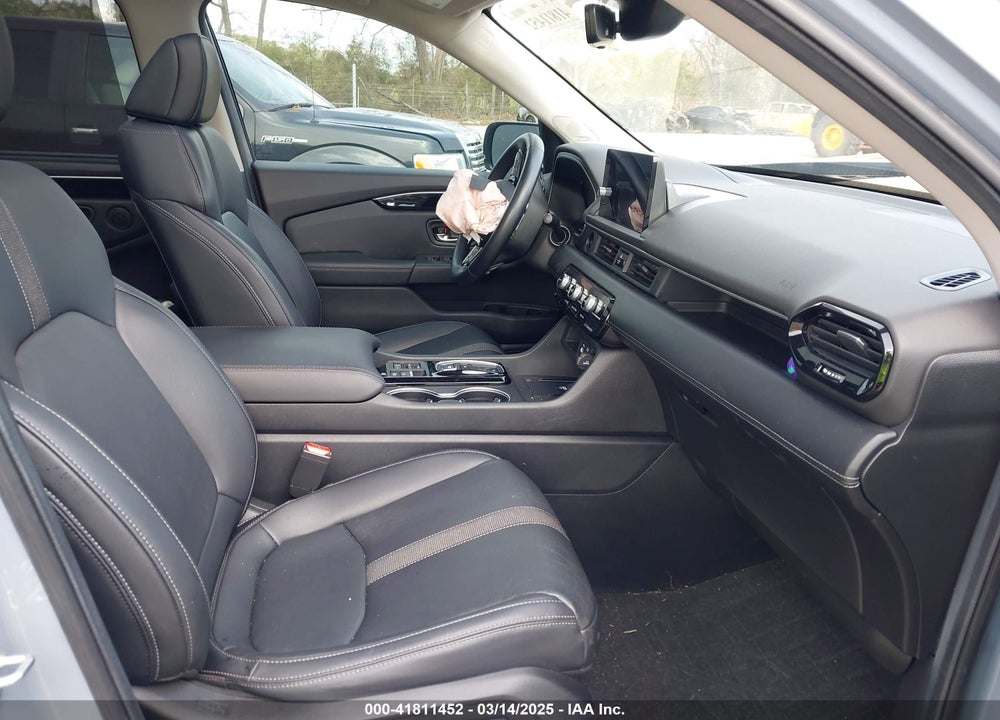 2023 HONDA PILOT VIN: 5FNYG2H73PB000968