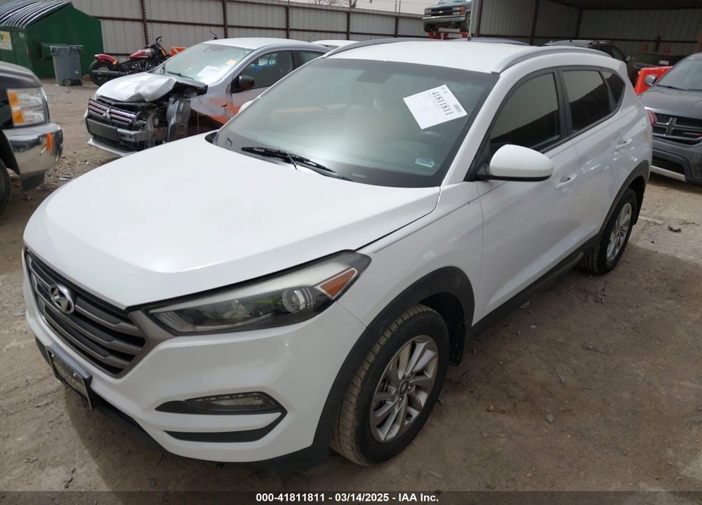 2016 HYUNDAI TUCSON SE VIN: KM8J33A47GU156114
