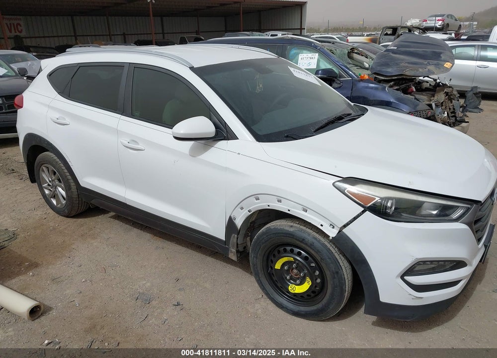 2016 HYUNDAI TUCSON SE VIN: KM8J33A47GU156114