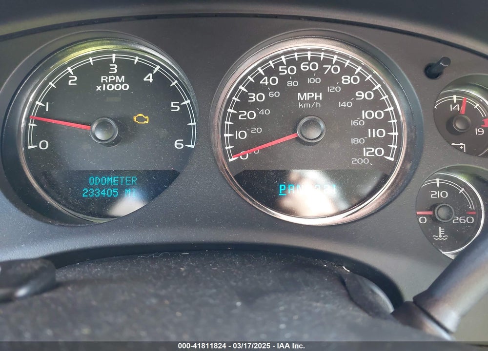 2007 CHEVROLET SUBURBAN 1500 LT VIN: 1GNFK16357J184567