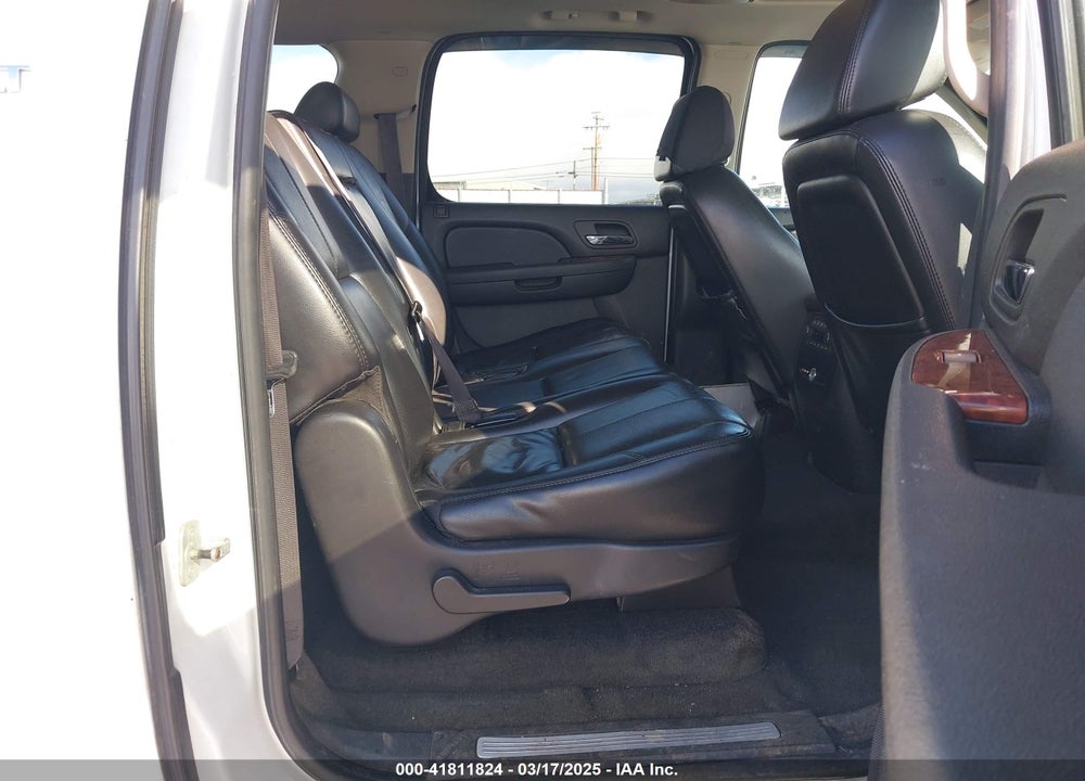 2007 CHEVROLET SUBURBAN 1500 LT VIN: 1GNFK16357J184567