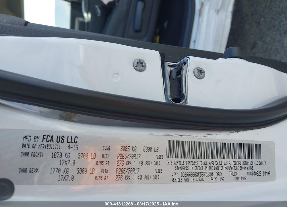 2015 RAM 1500 VIN: 1C6RR6GGXFS675250