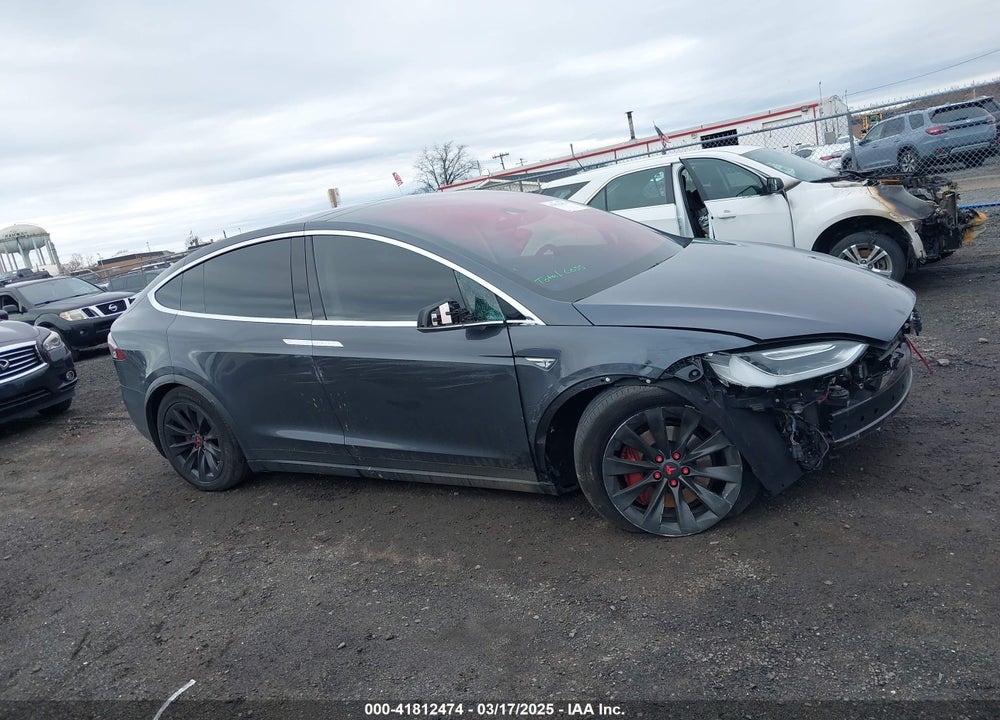2016 TESLA MODEL X VIN: 5YJXCBE22GF021391