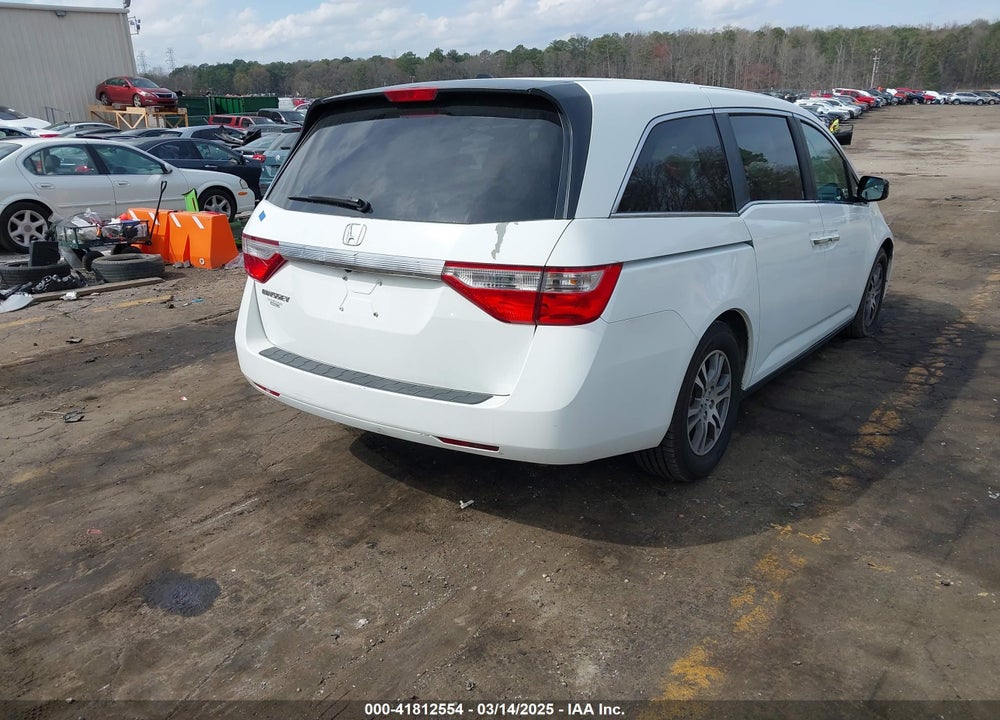 2011 HONDA ODYSSEY EX-L VIN: 5FNRL5H67BB070541