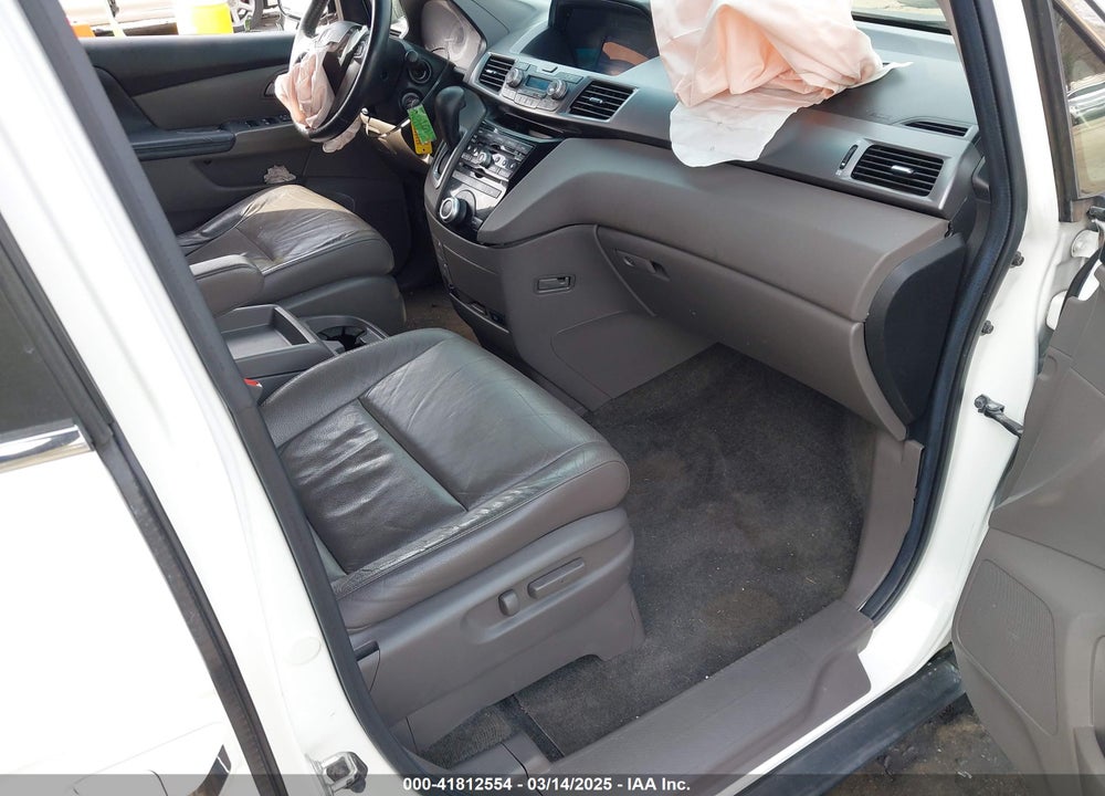 2011 HONDA ODYSSEY EX-L VIN: 5FNRL5H67BB070541