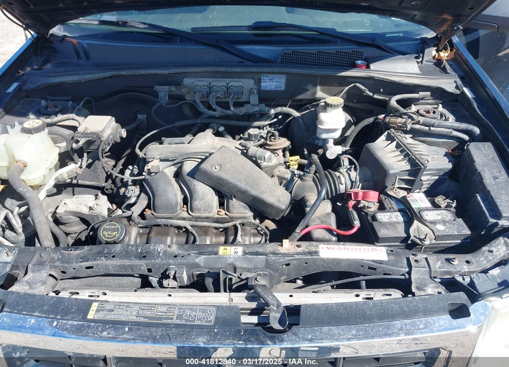 2008 FORD ESCAPE VIN: 1FMCU93128KE31591
