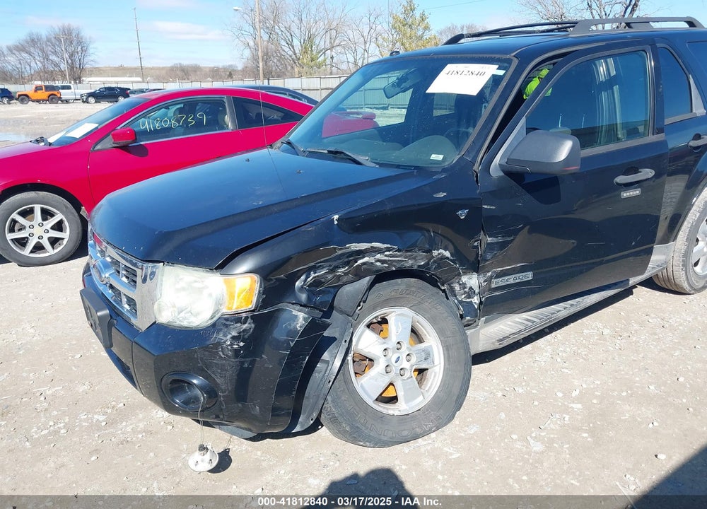 2008 FORD ESCAPE VIN: 1FMCU93128KE31591