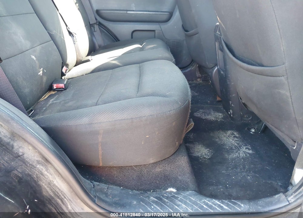 2008 FORD ESCAPE VIN: 1FMCU93128KE31591