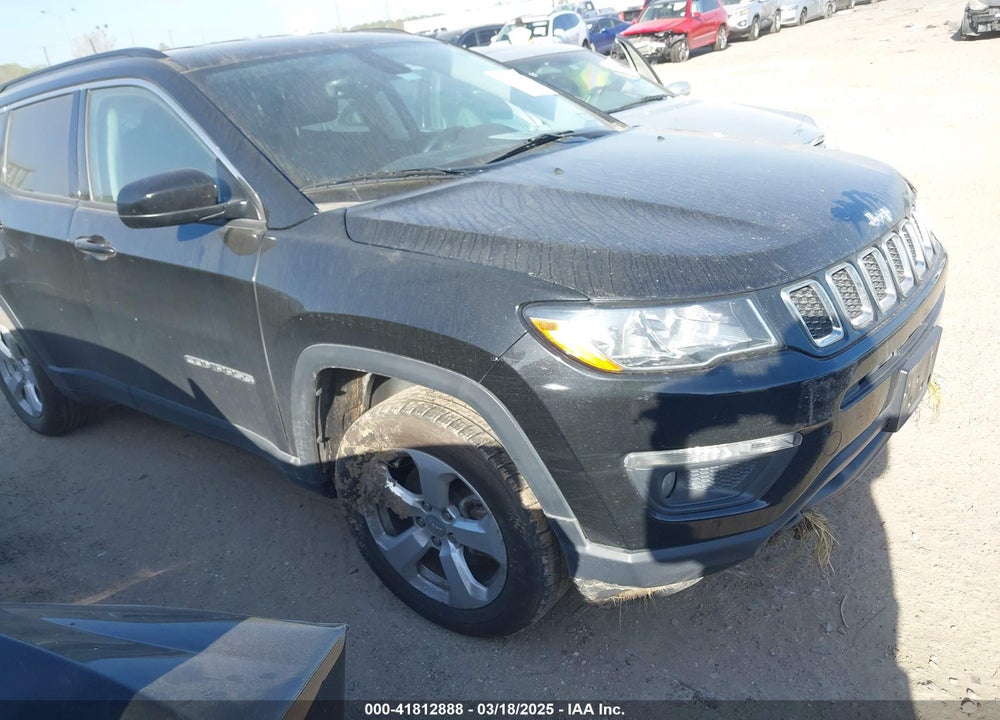 2018 JEEP COMPASS LATITUDE FWD VIN: 3C4NJCBB2JT267700