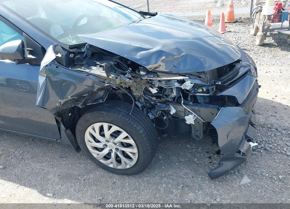 2018 TOYOTA COROLLA LE VIN: 2T1BURHE3JC061674