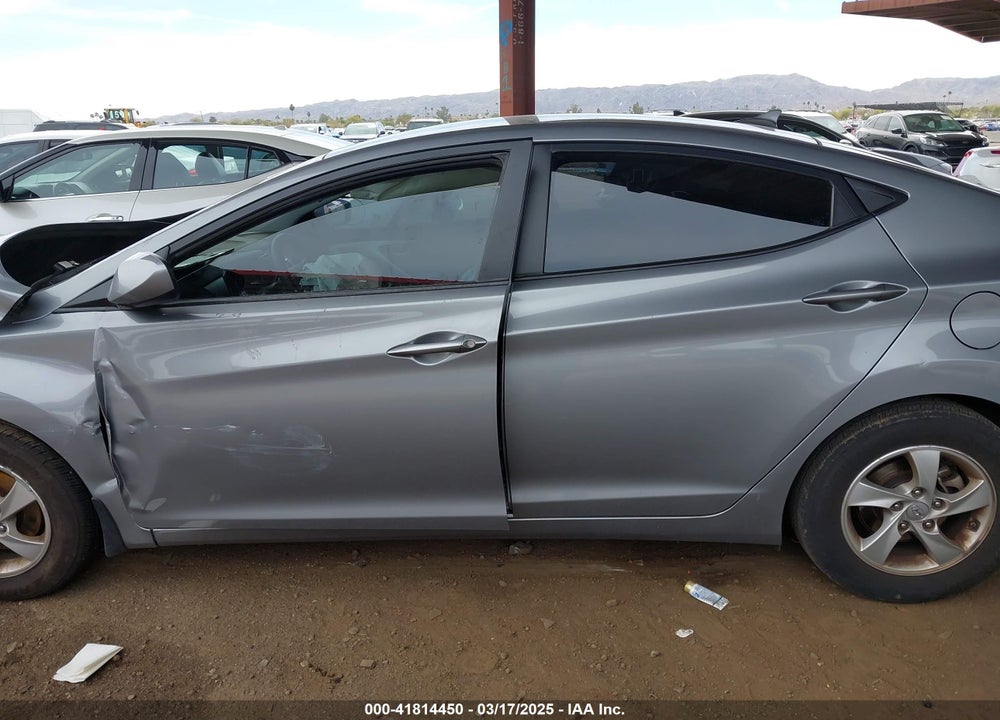 2015 HYUNDAI ELANTRA SE VIN: KMHDH4AE0FU449655