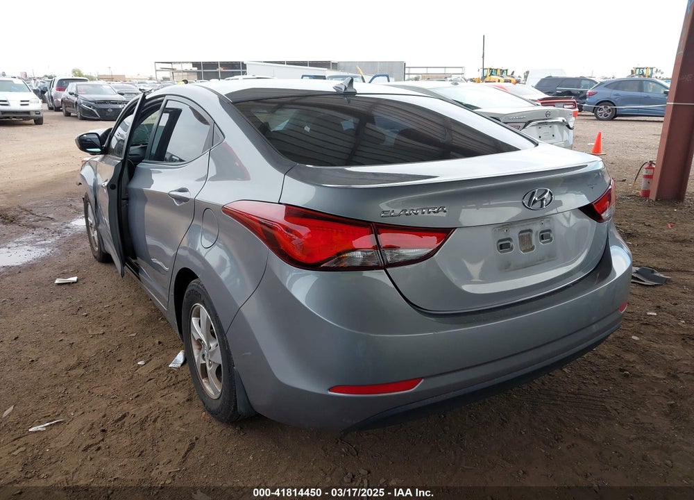 2015 HYUNDAI ELANTRA SE VIN: KMHDH4AE0FU449655