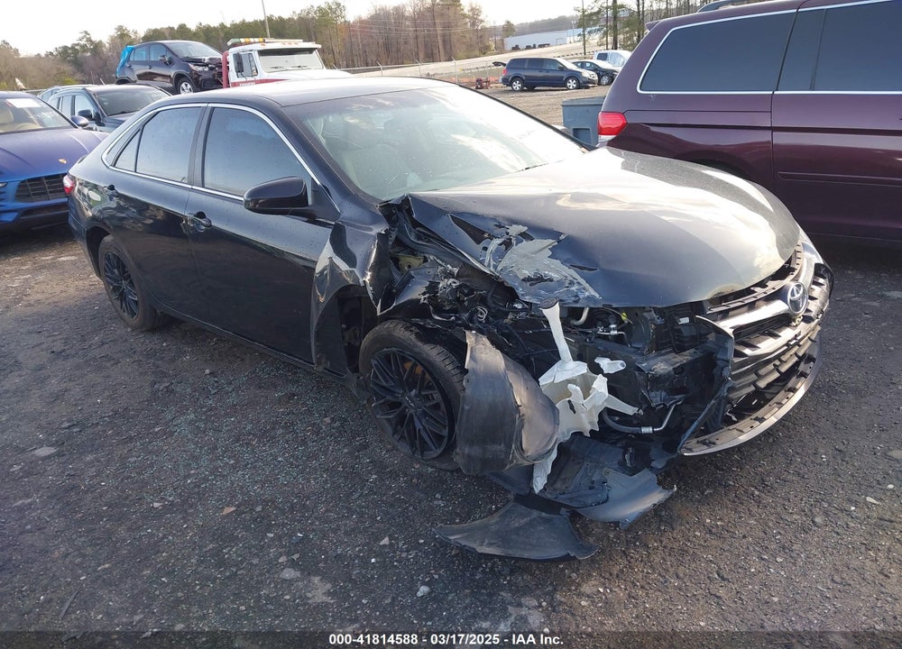 2015 TOYOTA CAMRY SE VIN: 4T1BF1FKXFU053128