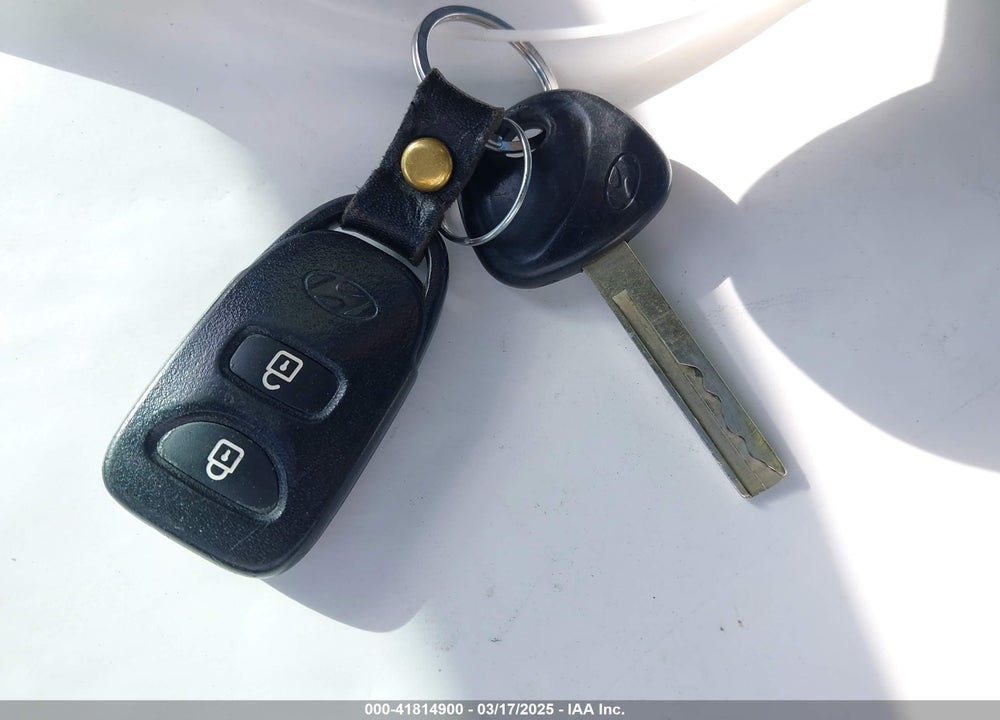 2017 HYUNDAI ACCENT SE VIN: KMHCT4AE1HU339968
