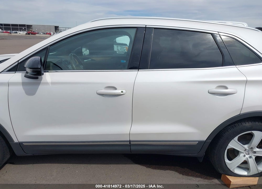 2015 LINCOLN MKC VIN: 5LMTJ2AH9FUJ25857