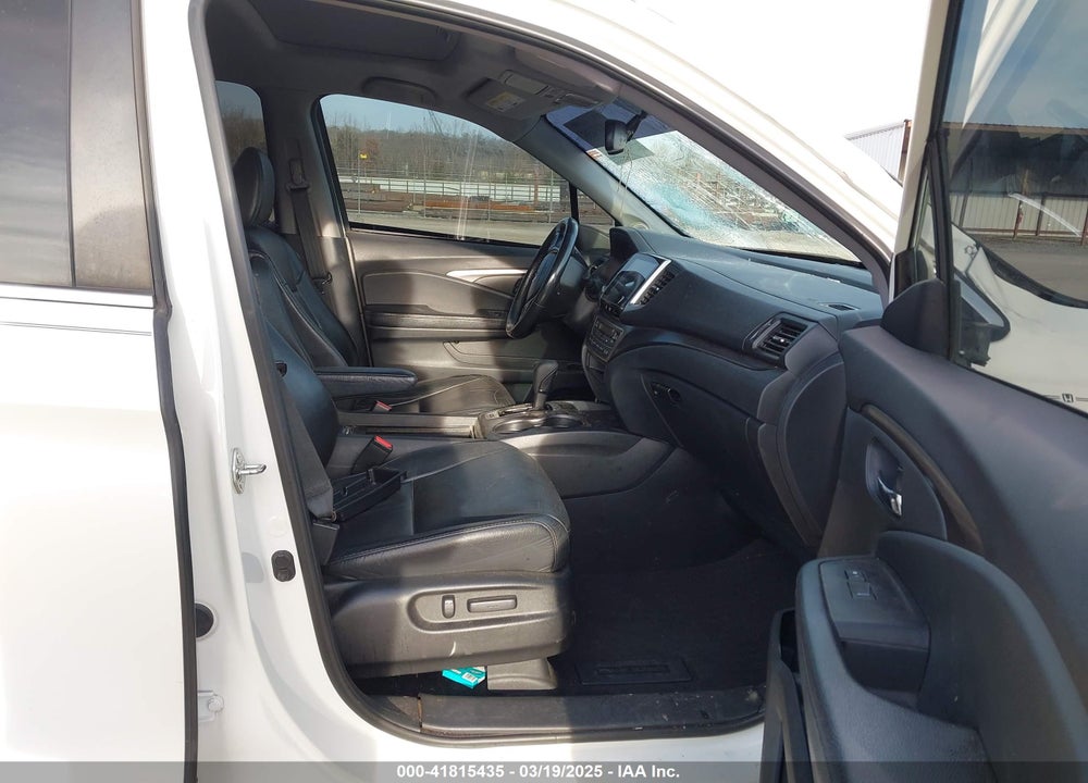 2017 HONDA PILOT EX-L VIN: 5FNYF6H77HB089326