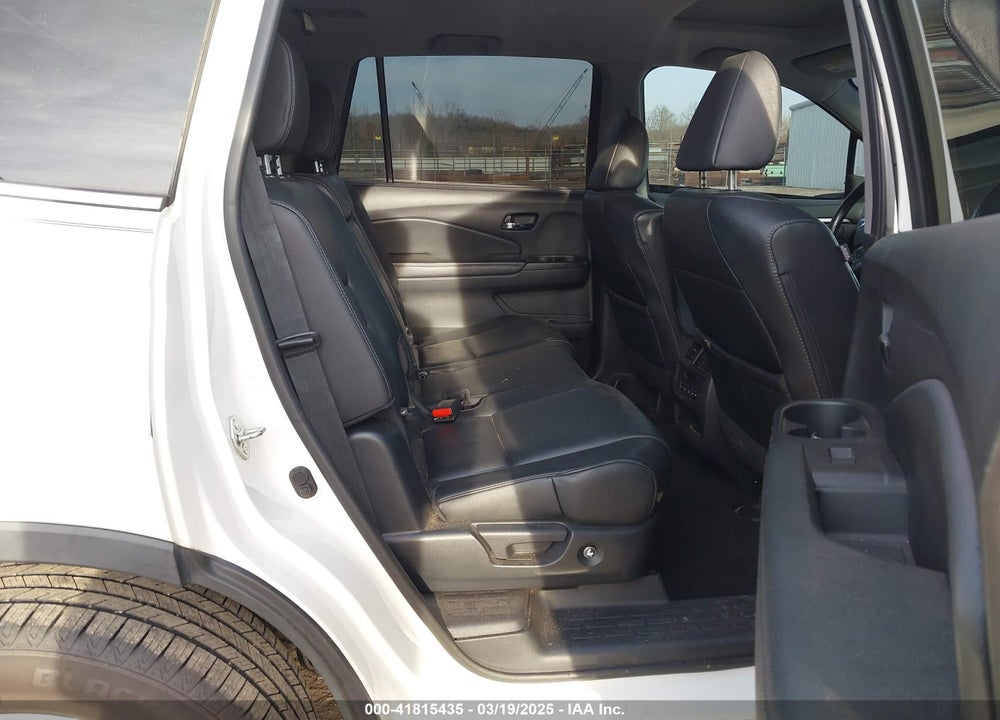 2017 HONDA PILOT EX-L VIN: 5FNYF6H77HB089326
