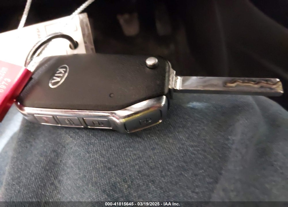 2019 KIA FORTE VIN: 3KPF24AD4KE009940
