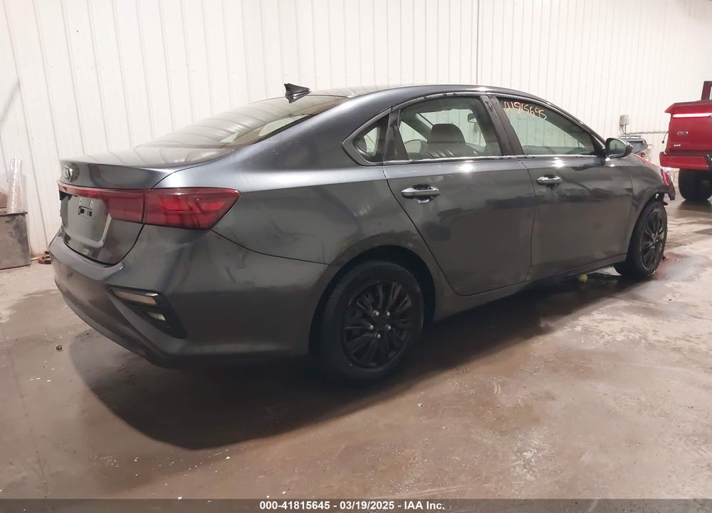 2019 KIA FORTE VIN: 3KPF24AD4KE009940