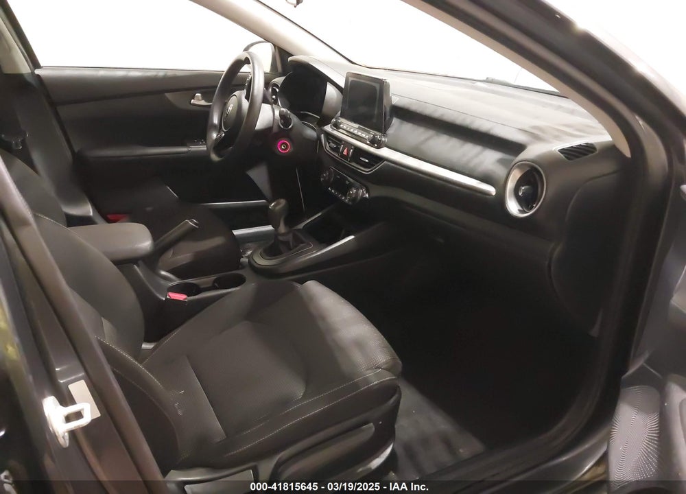2019 KIA FORTE VIN: 3KPF24AD4KE009940