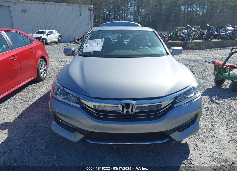2017 HONDA ACCORD EX VIN: 1HGCR2F70HA104031