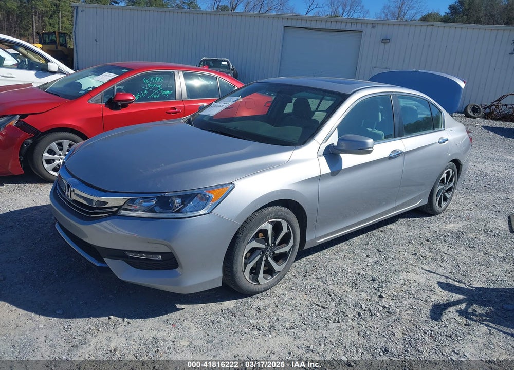 2017 HONDA ACCORD EX VIN: 1HGCR2F70HA104031