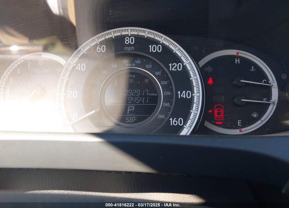 2017 HONDA ACCORD EX VIN: 1HGCR2F70HA104031