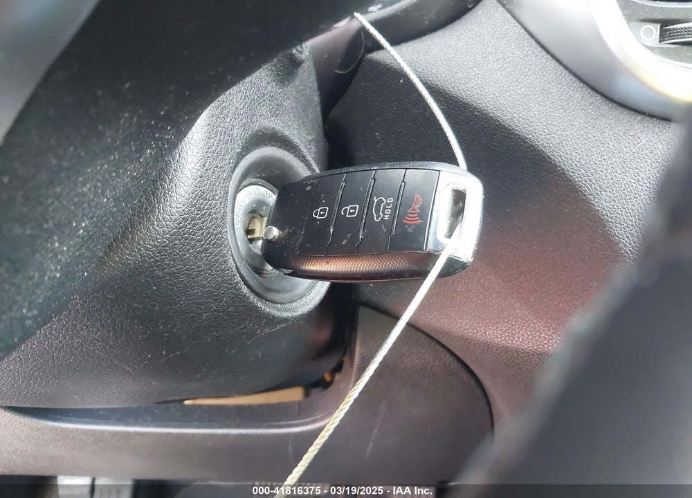 2018 KIA SORENTO VIN: 5XYPG4A33JG417196