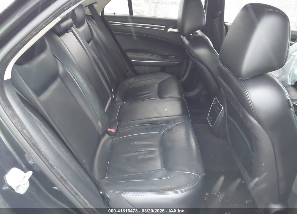 2015 CHRYSLER 300 LIMITED VIN: 2C3CCAAG4FH864211