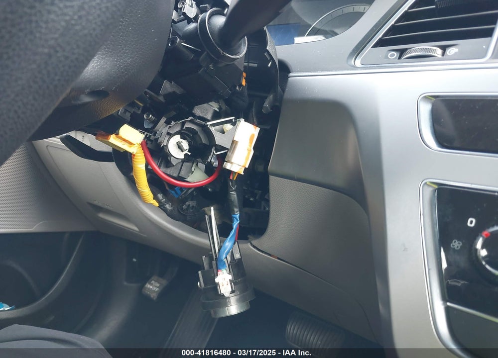 2015 HYUNDAI SONATA VIN: 5NPE24AF6FH231832