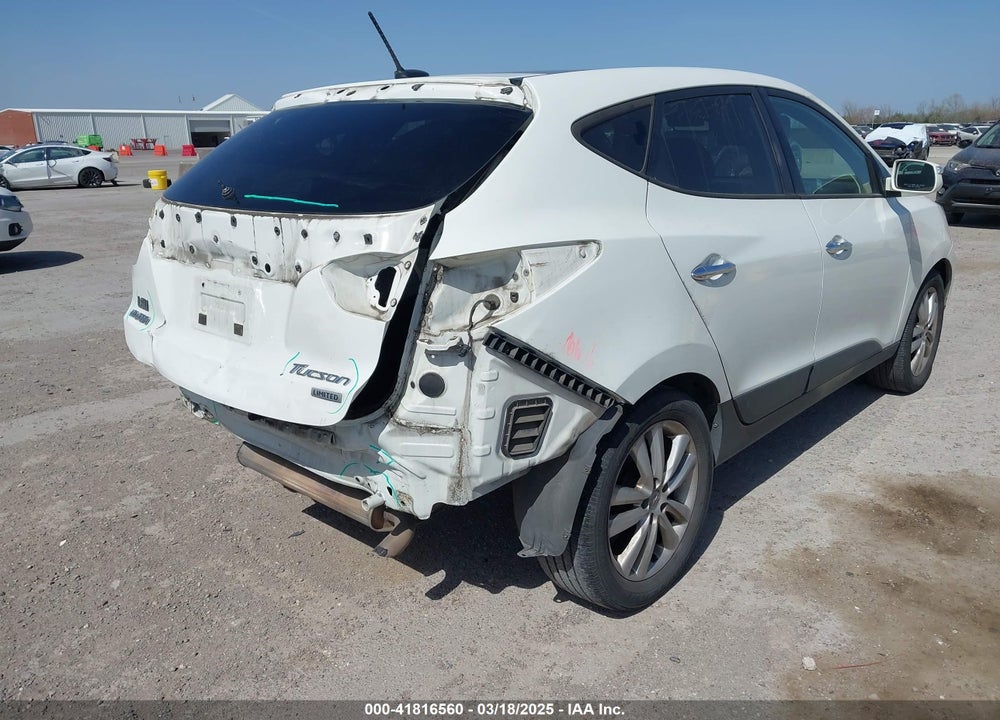 2012 HYUNDAI TUCSON LIMITED VIN: KM8JU3AC8CU485919