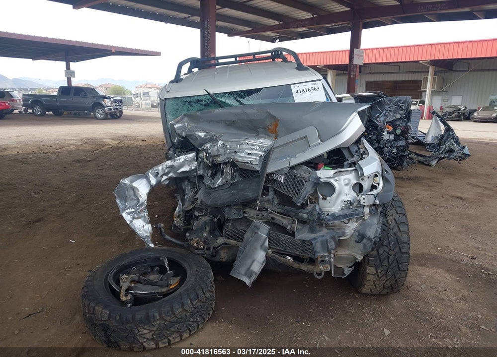 2007 TOYOTA FJ CRUISER VIN: JTEZU11F870013685