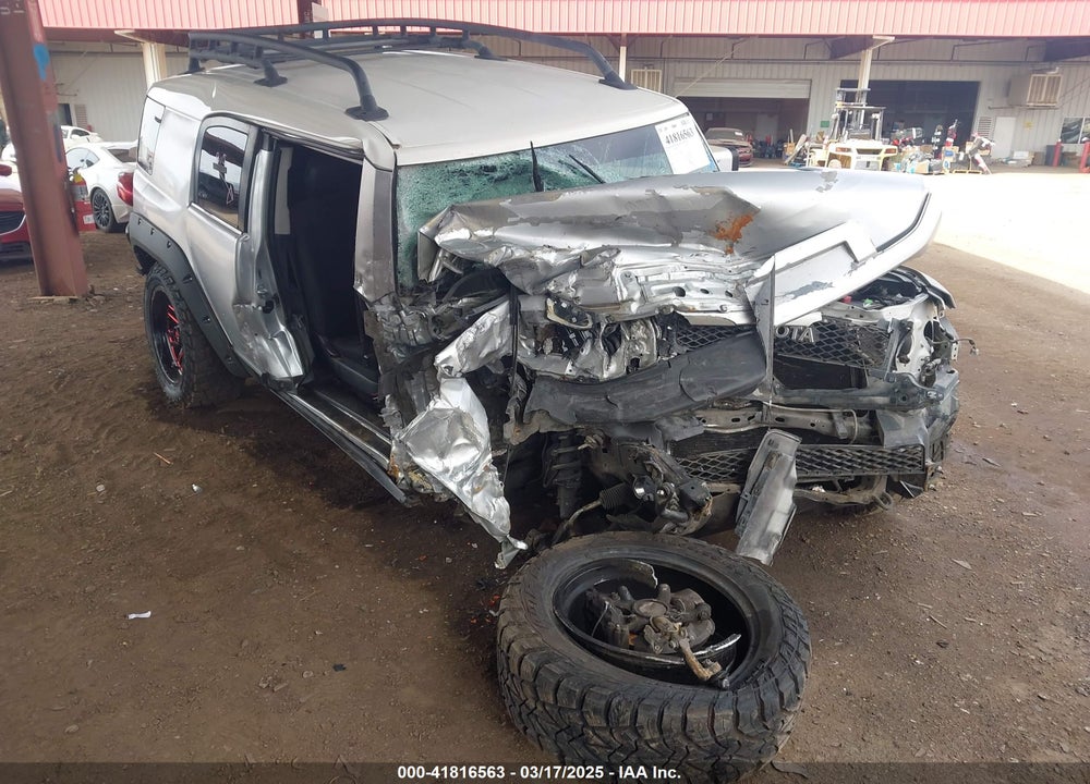 2007 TOYOTA FJ CRUISER VIN: JTEZU11F870013685